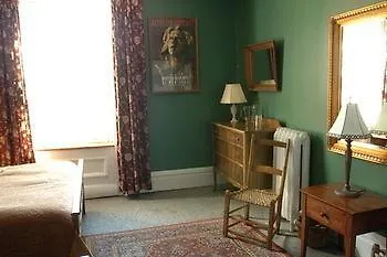 La Conciergerie Guesthouse Montreal Inn