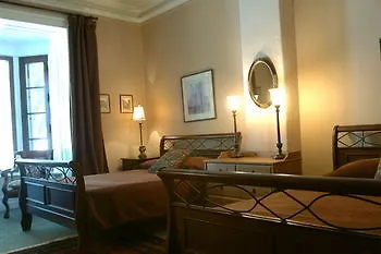 La Conciergerie Guesthouse Montreal Inn