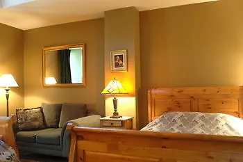 La Conciergerie Guesthouse Montreal