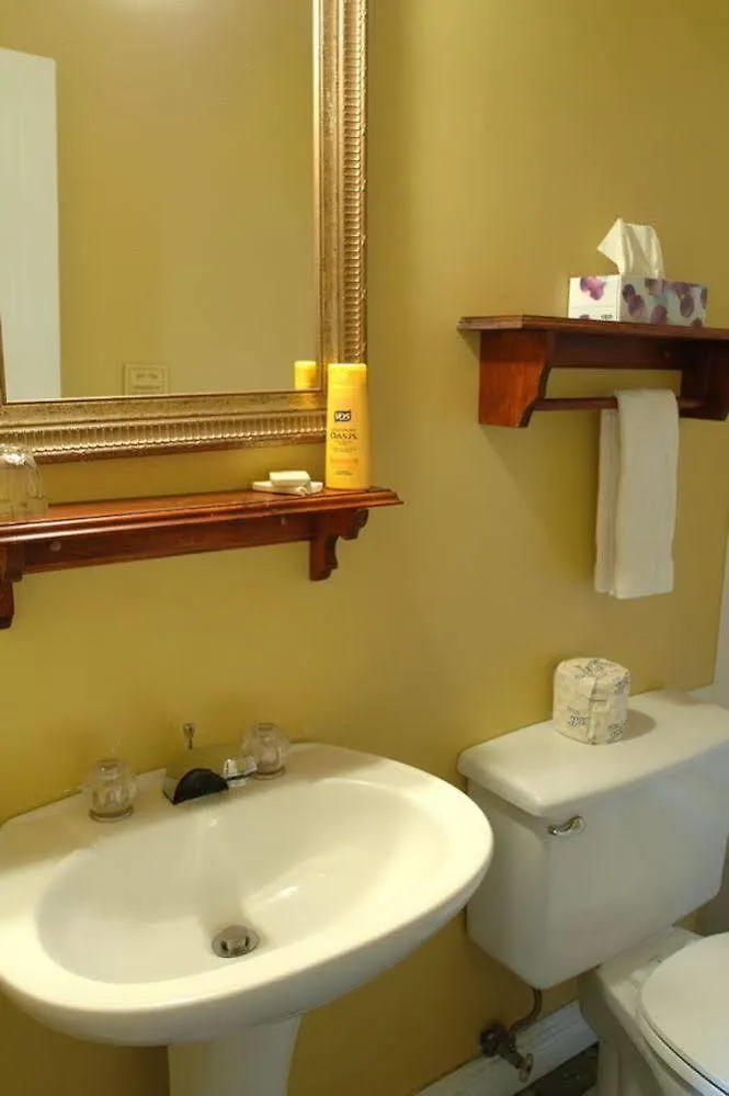 La Conciergerie Guesthouse Montreal 3*,  Canada