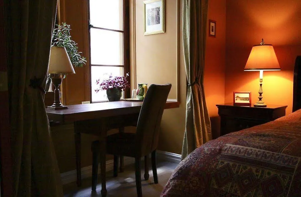 La Conciergerie Guesthouse Montreal