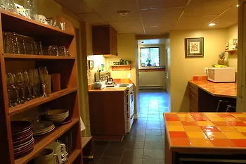 Inn La Conciergerie Guesthouse Montreal