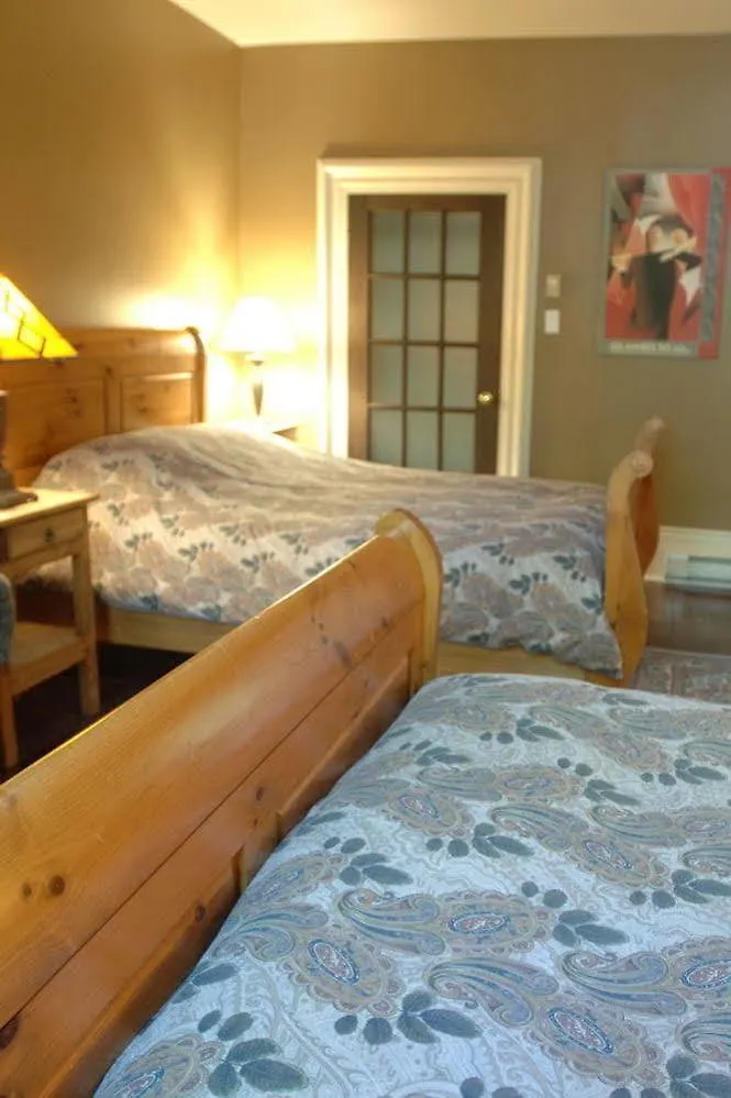 La Conciergerie Guesthouse Montreal Inn